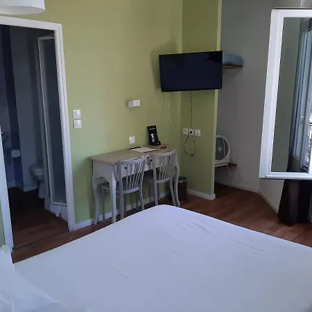 Le Royalty Hotel Angers