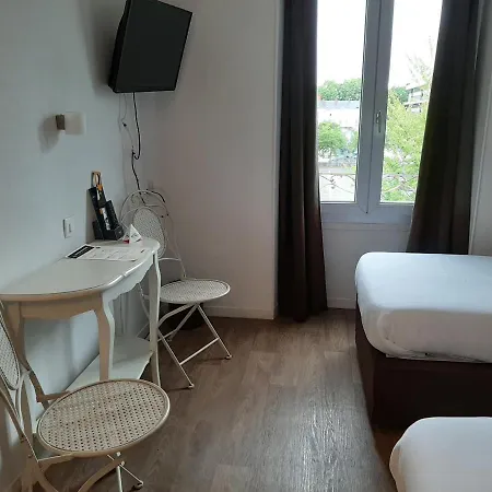 Le Royalty Hotel Angers