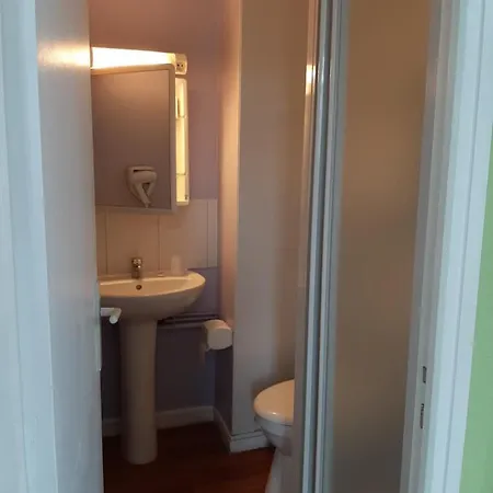 Le Royalty 2* Angers