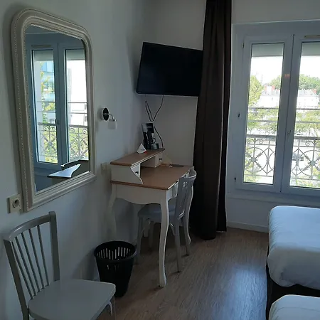 Le Royalty Hotell 2*