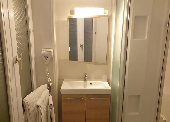 Le Royalty 2* Angers