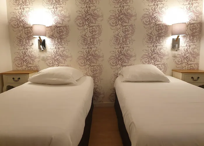 Le Royalty מלון אנז'ה